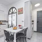 Lägenhet Casa Lagrange By Wonderful Italy